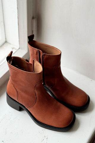 Ingrid bootsit, cognac