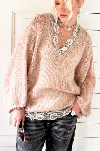 Lace dreams top, sand