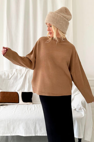 Soft Glow knit, caramel