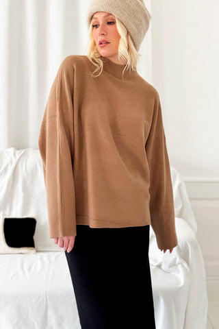 Soft Glow knit, caramel