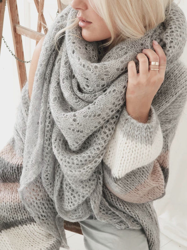Dreamy mohair scarf, grey