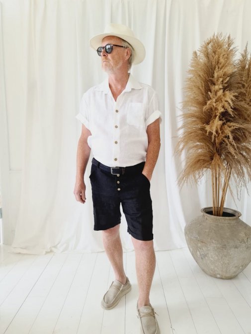 John linen shorts, black