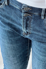 Boyfriend jeans, dark wash