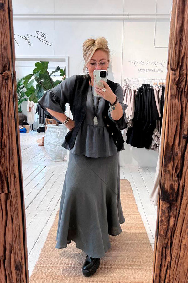 Explorer linen skirt, graphite grey