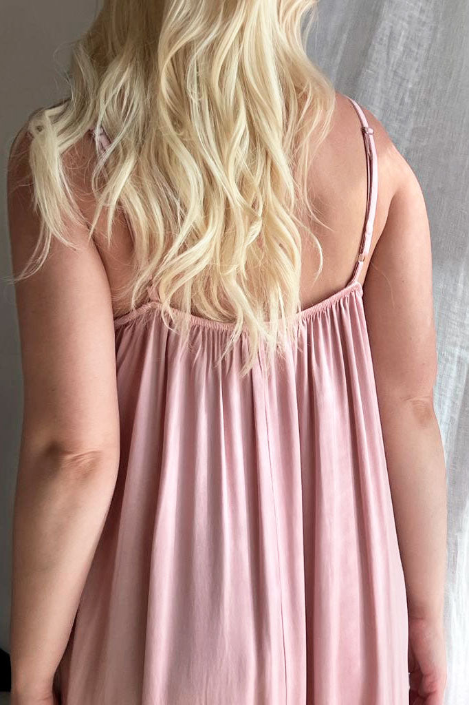 Sweet dreams dress, rose
